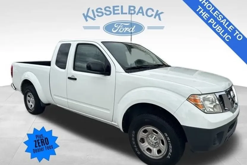 2015 Nissan Frontier S photo 1