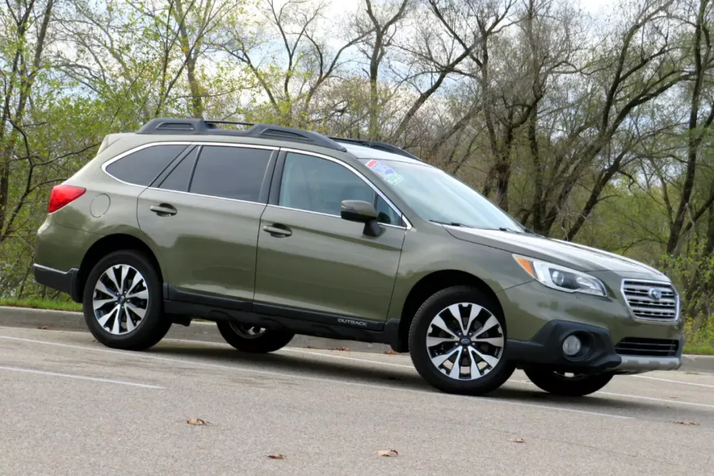 2015 Subaru Outback 2.5i Limited photo 1