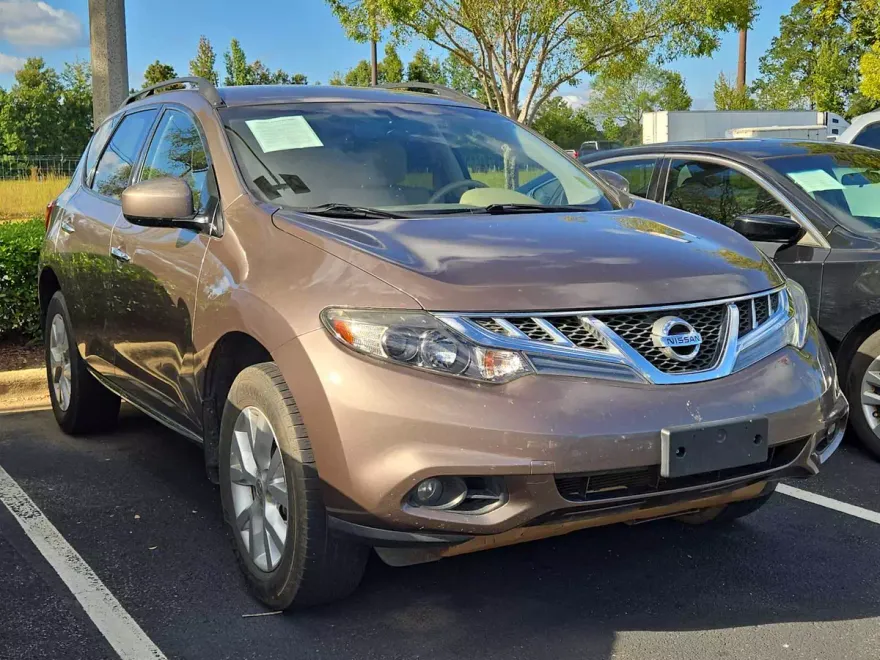 2014 Nissan Murano SV photo 1