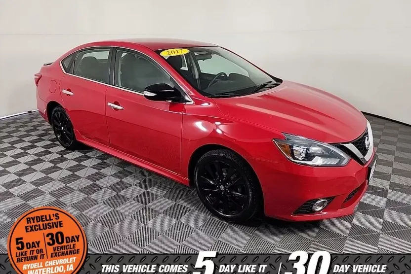 2017 Nissan Sentra SR photo 1