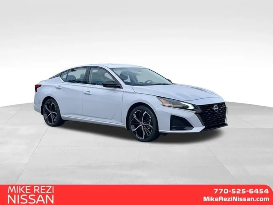 2025 Nissan Altima 2.5 SR photo 1