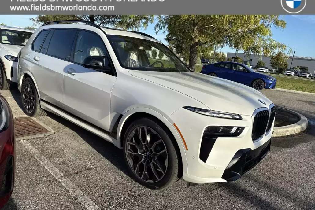 2026 Bmw X7 M60i photo 1
