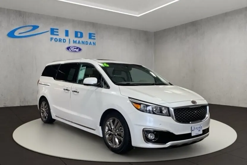 2016 Kia Sedona SXL photo 1