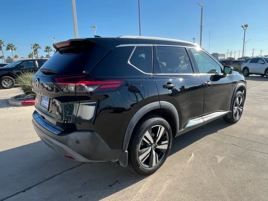 2021 Nissan Rogue SL photo 1