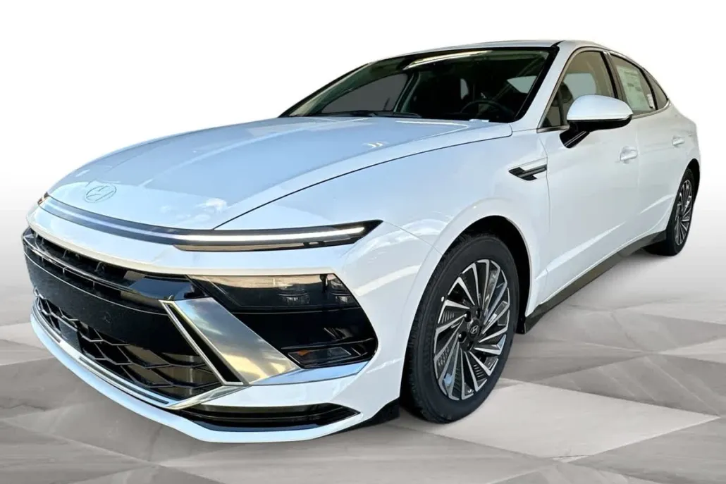 2025 Hyundai Sonata Hybrid SEL photo 1