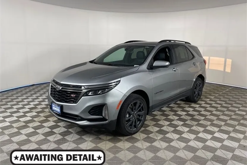 2023 Chevrolet Equinox RS photo 1
