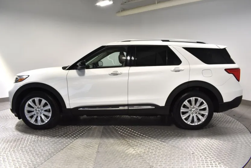 2020 Ford Explorer Limited photo 1