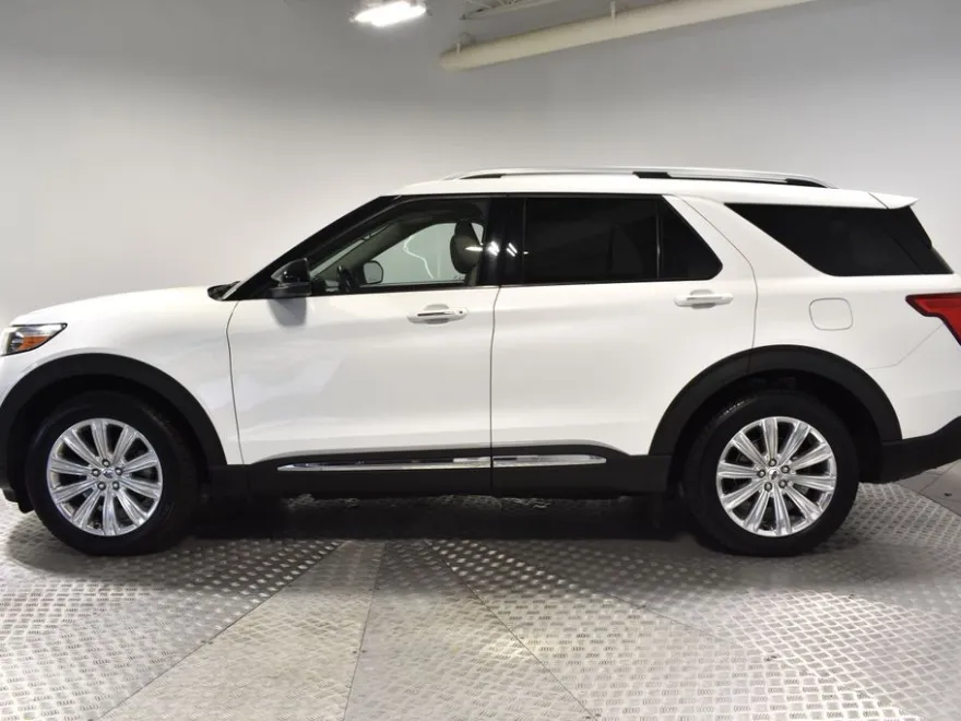 2020 Ford Explorer Limited photo 1