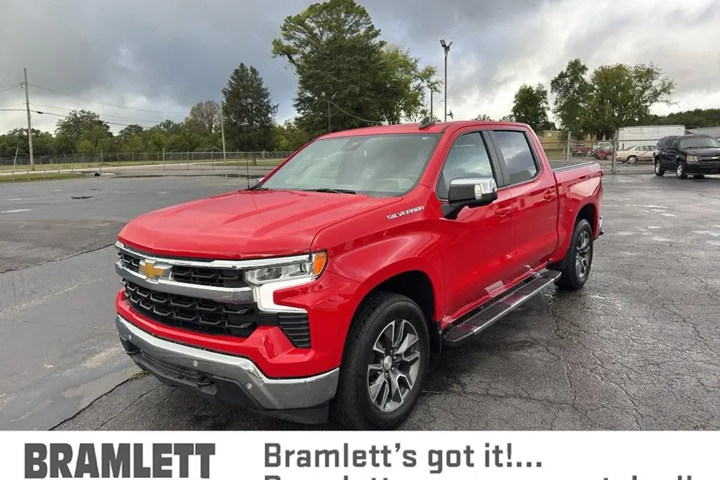 2024 Chevrolet Silverado 1500 LT photo 1