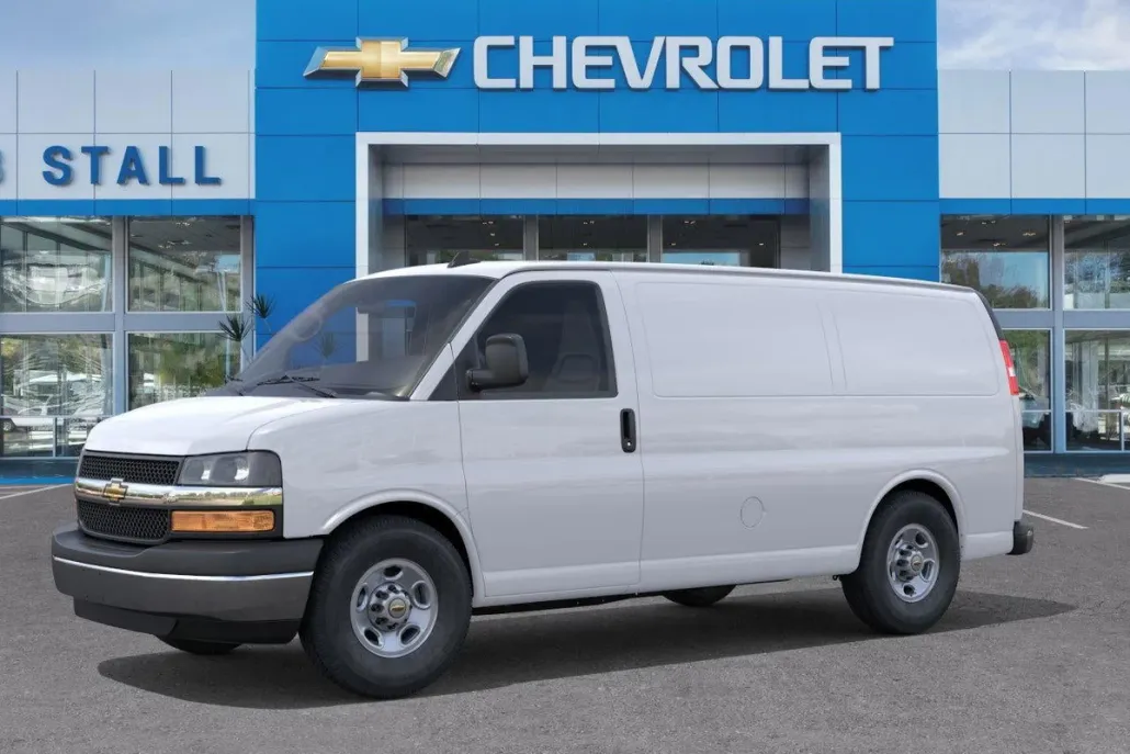 2024 Chevrolet Express Cargo 2500 photo 1