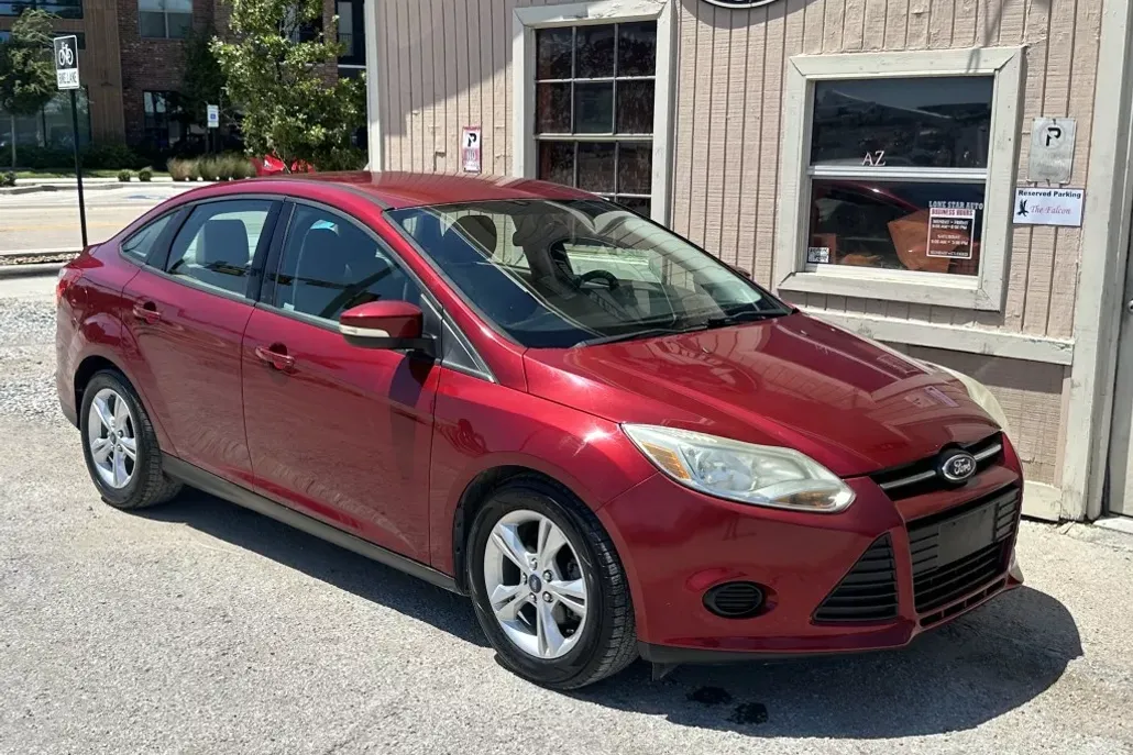 2014 Ford Focus SE photo 1