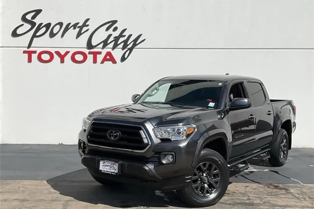 2022 Toyota Tacoma SR5 V6 photo 1