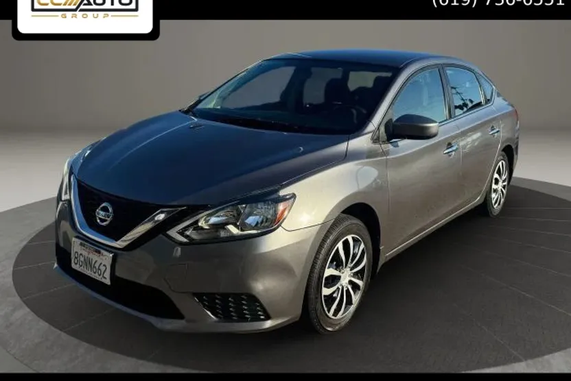 2017 Nissan Sentra SV photo 1
