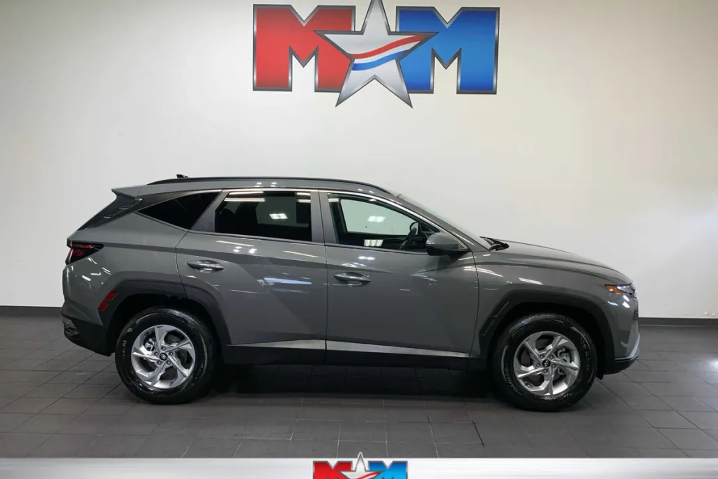 2024 Hyundai Tucson SEL photo 1
