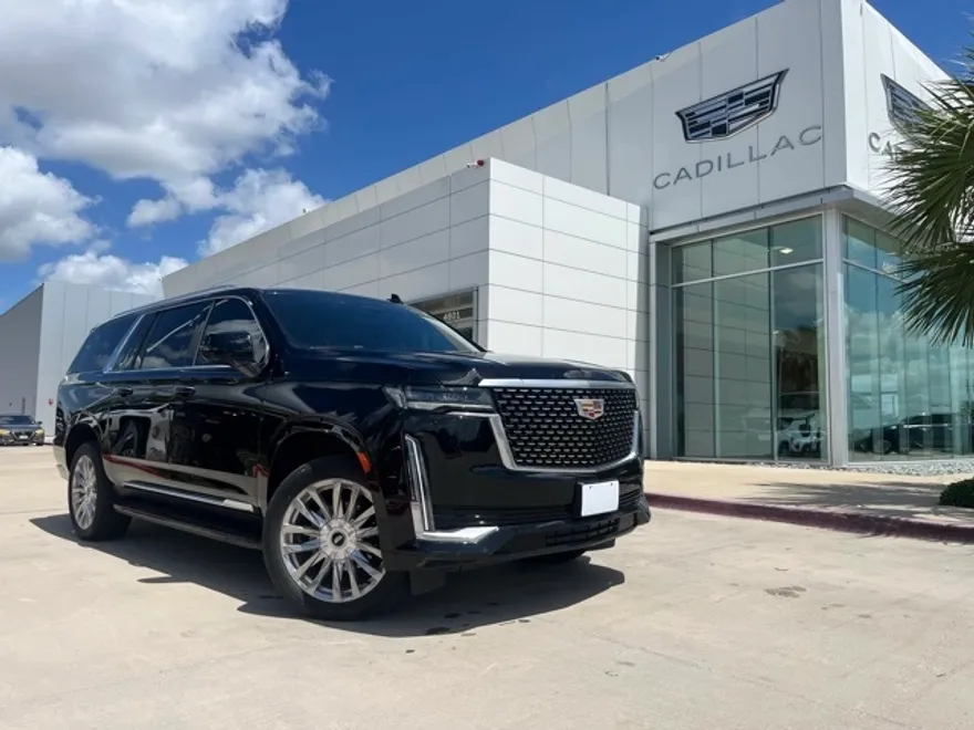 2023 Cadillac Escalade ESV Premium Luxury photo 1