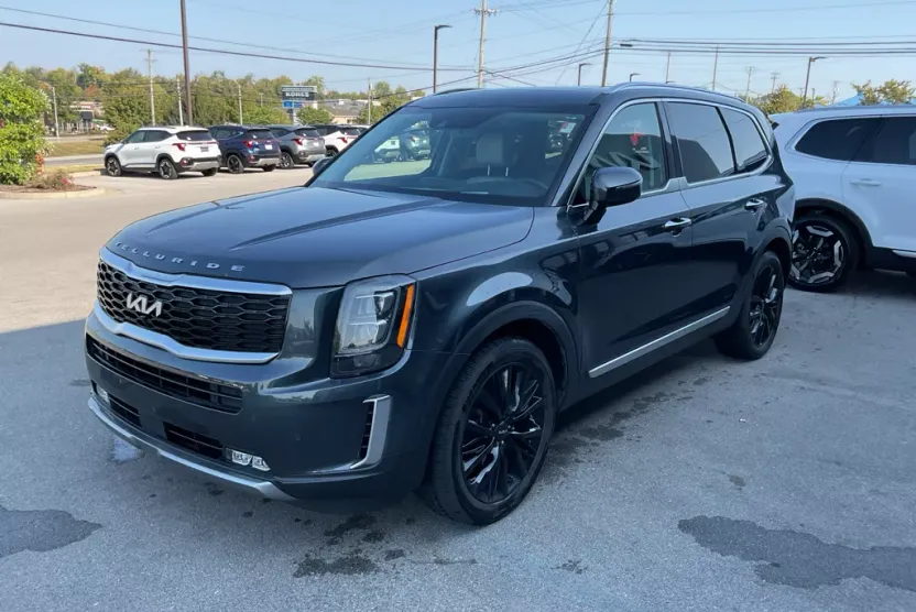 2022 Kia Telluride SX photo 1