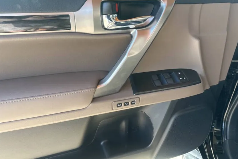 2022 Lexus GX Premium photo 1