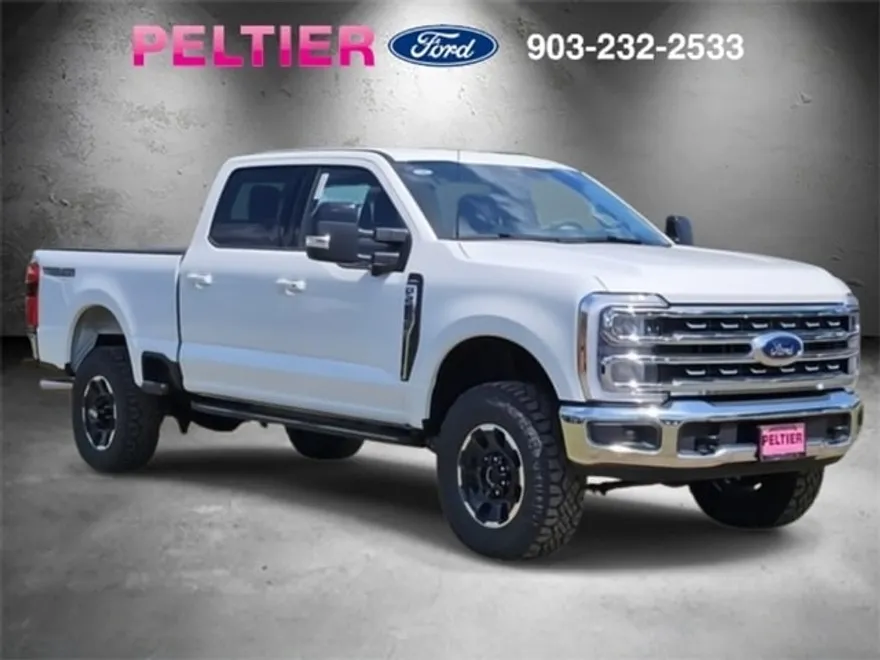 2026 Ford F-250 Lariat photo 1