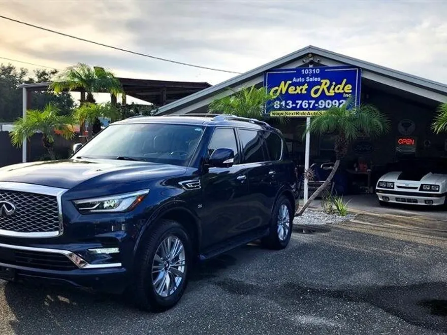 2018 Infiniti QX80 photo 1