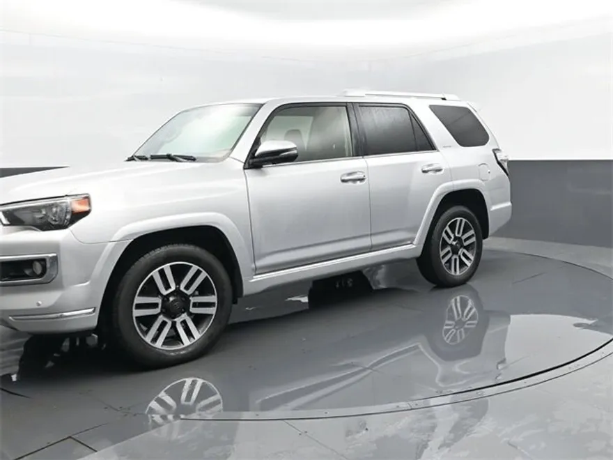2019 Toyota 4Runner Limited photo 1