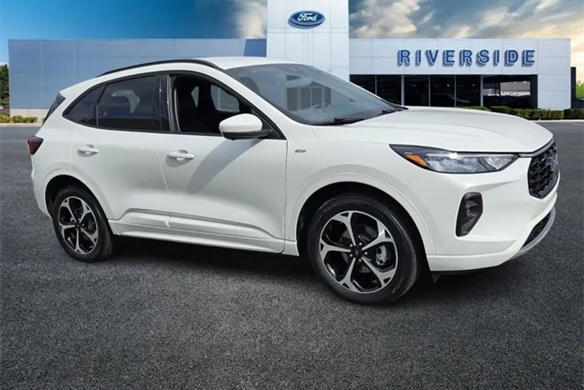 2023 Ford Escape ST-Line Select photo 1