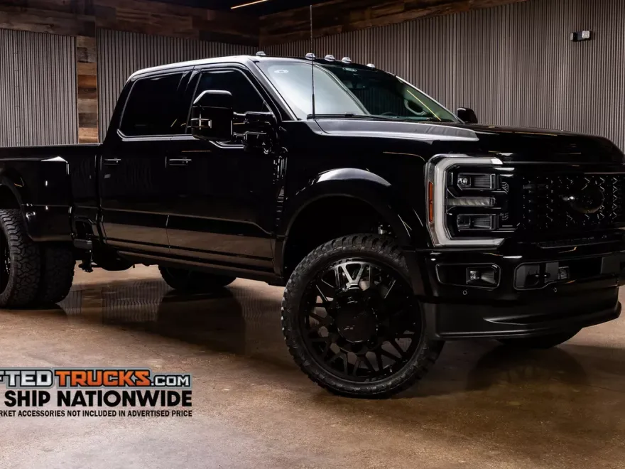 2025 Ford F-450 photo 1