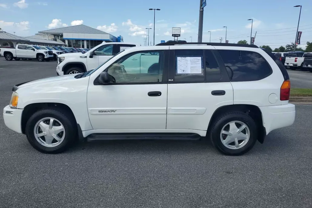 2003 Gmc Envoy SLE photo 1