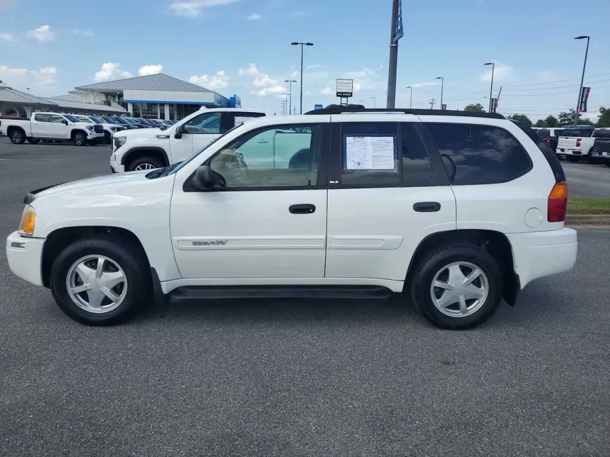 2003 Gmc Envoy SLE photo 1