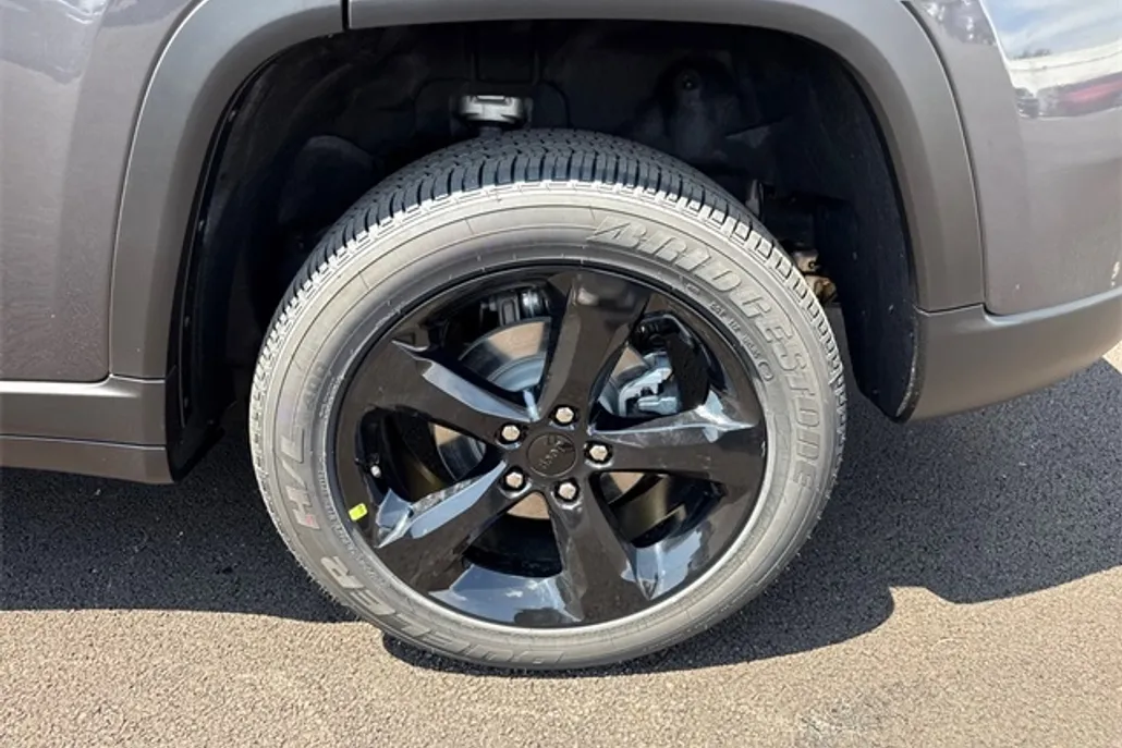 2025 Jeep Grand Cherokee Altitude X photo 1