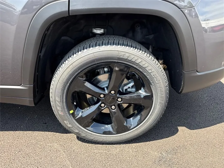 2025 Jeep Grand Cherokee Altitude X photo 1
