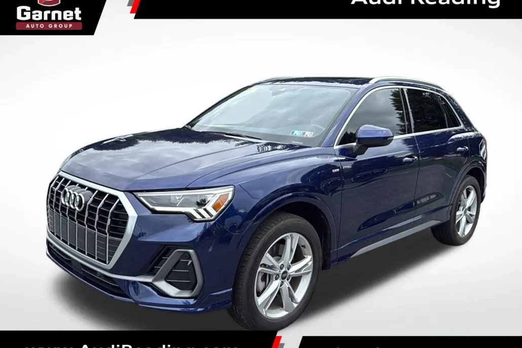 2024 Audi Q3 45 TFSI S line Premium photo 1