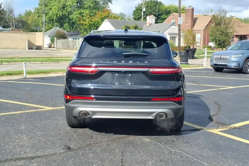 2022 Lincoln Corsair Standard photo 1