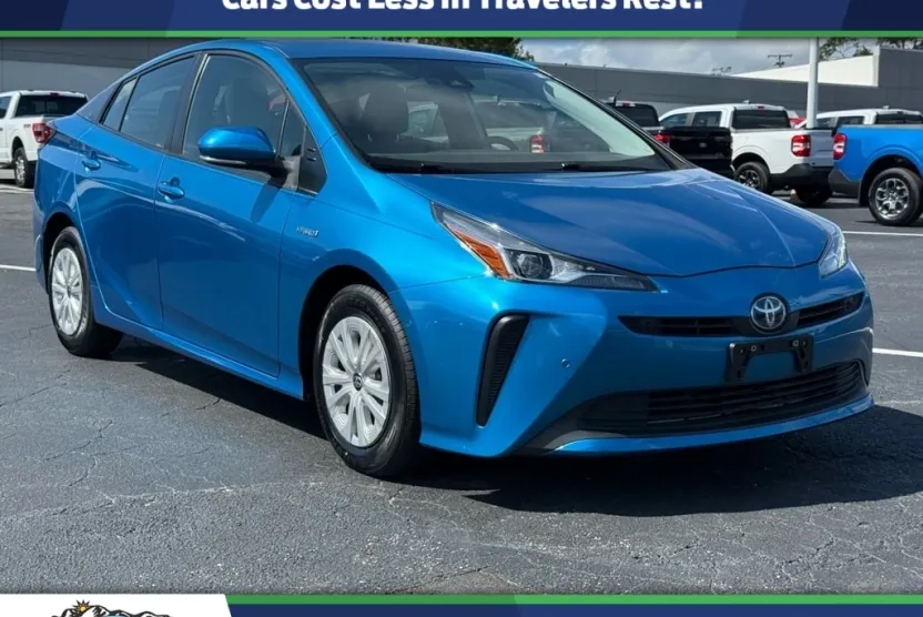 2021 Toyota Prius L photo 1
