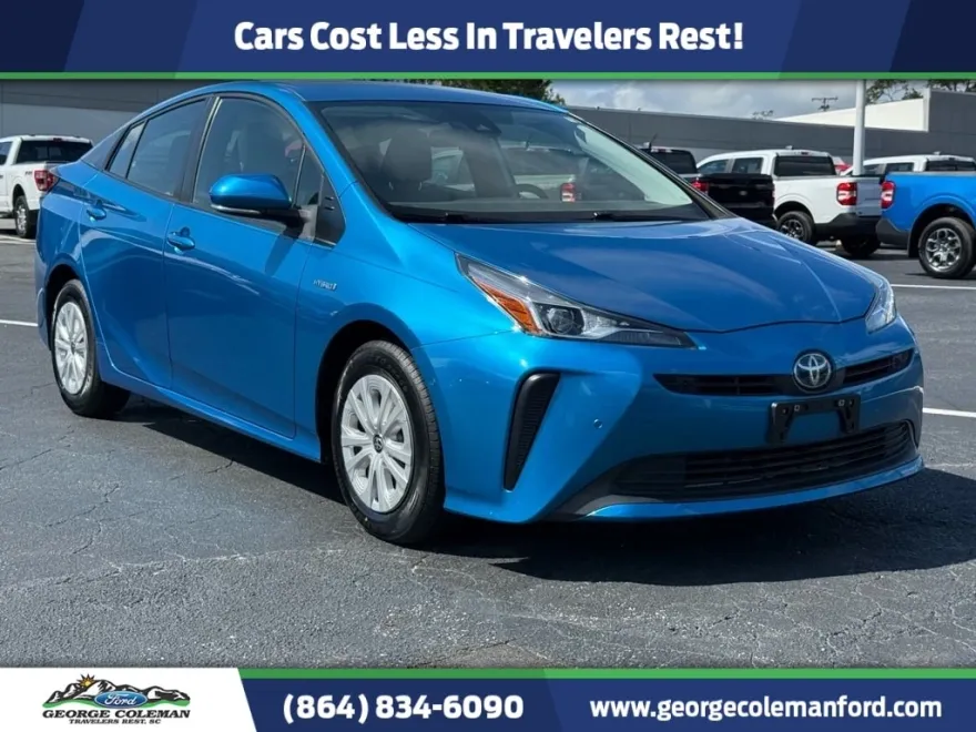 2021 Toyota Prius L photo 1