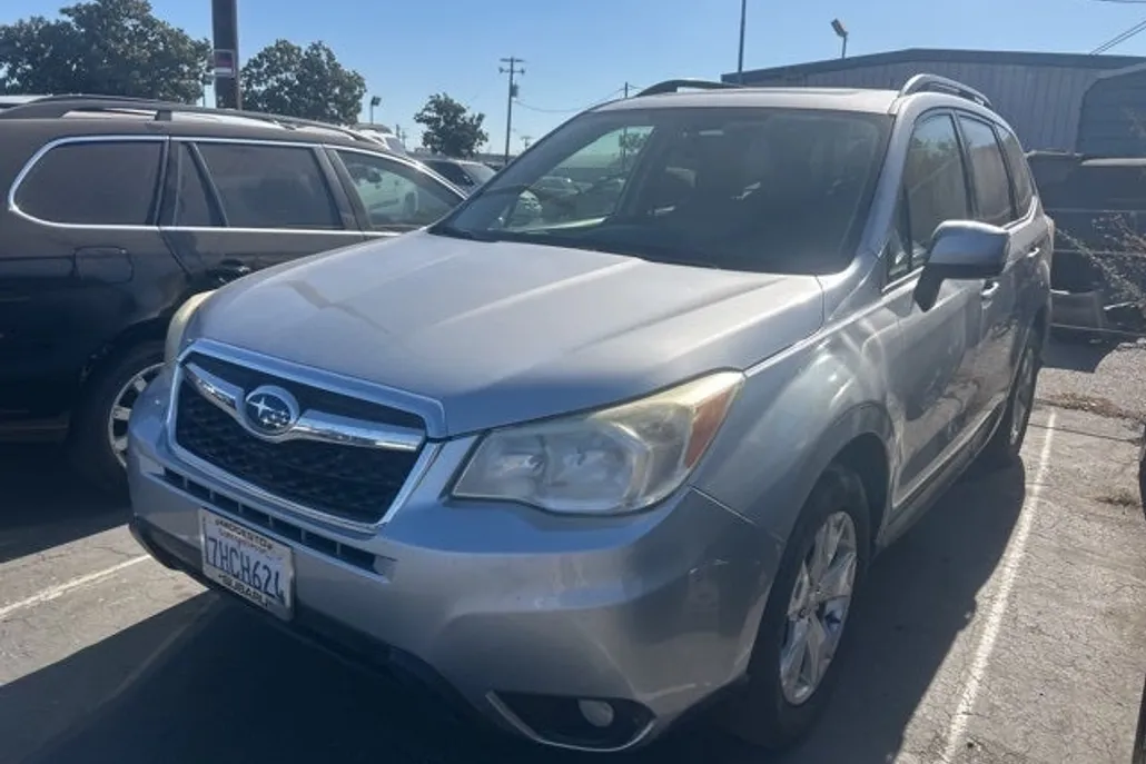 2015 Subaru Forester 2.5i Limited photo 1