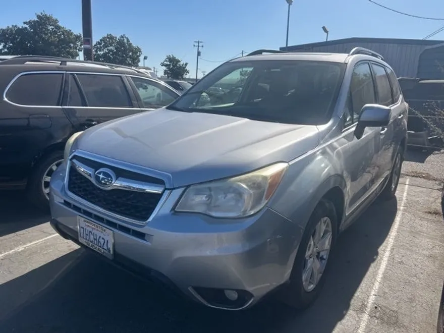 2015 Subaru Forester 2.5i Limited photo 1