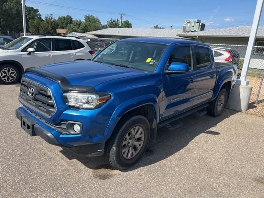 2017 Toyota Tacoma Base photo 1
