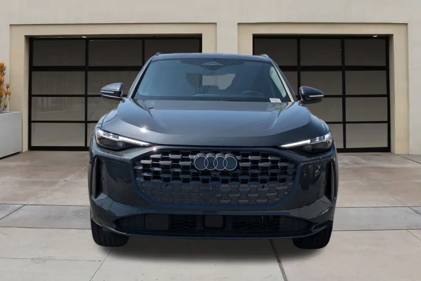 2025 Audi Q5 2.0T Premium Plus photo 1