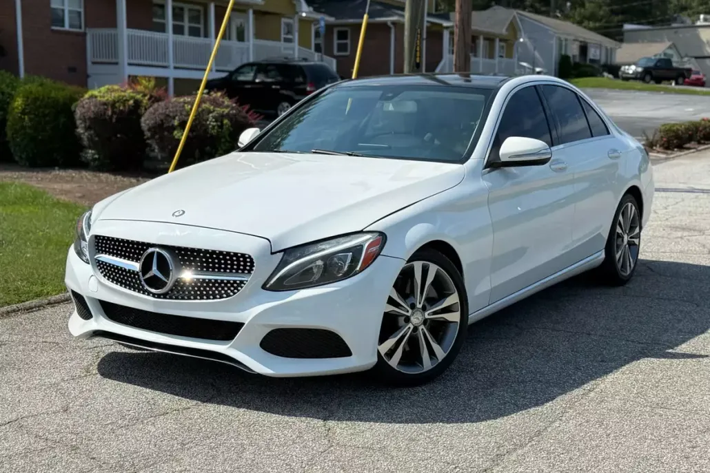 2015 Mercedes Benz C 300 Sedan photo 1