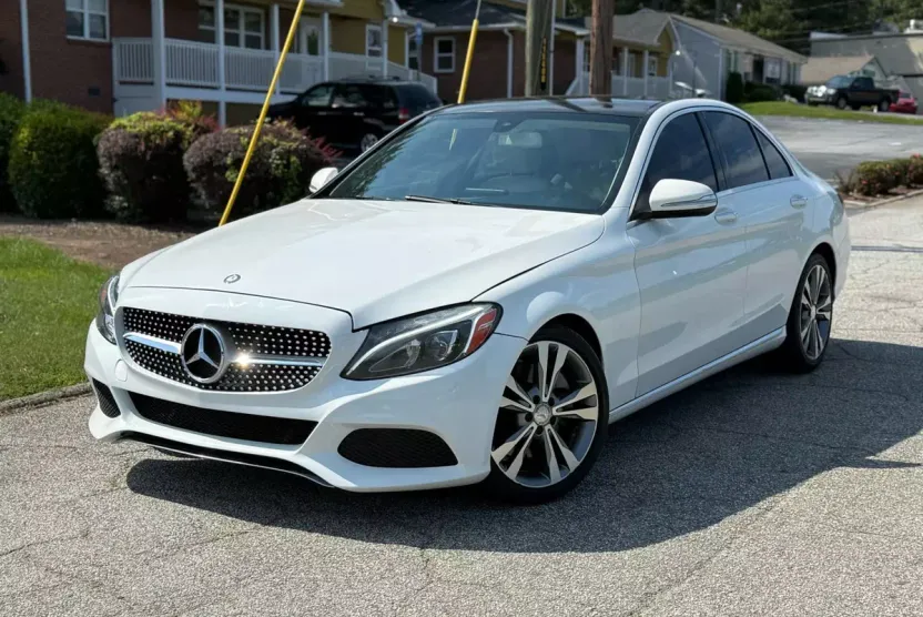 2015 Mercedes Benz C 300 Sedan photo 1