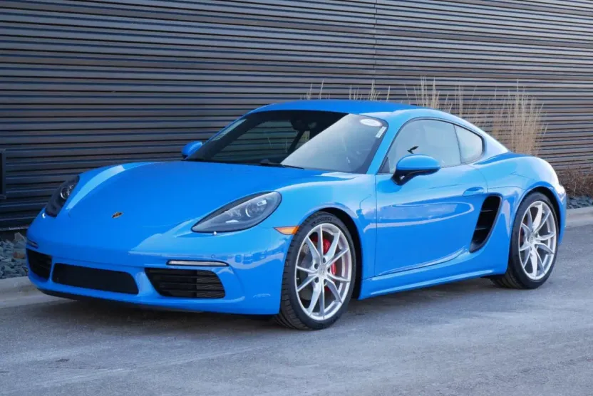 2025 Porsche Cayman S photo 1