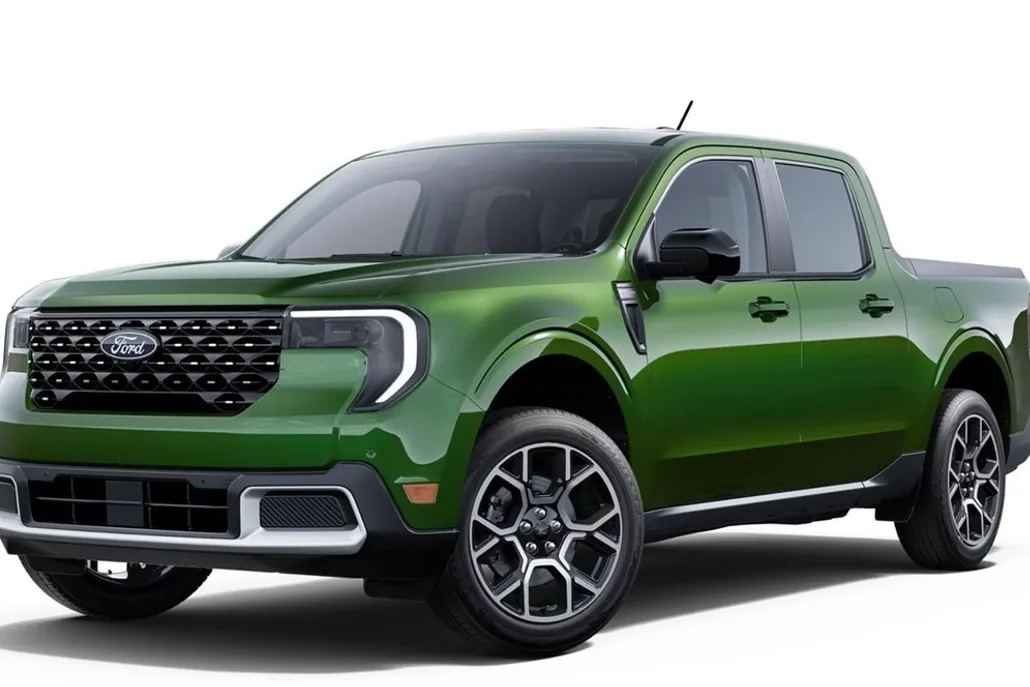 2025 Ford Maverick Lariat photo 1
