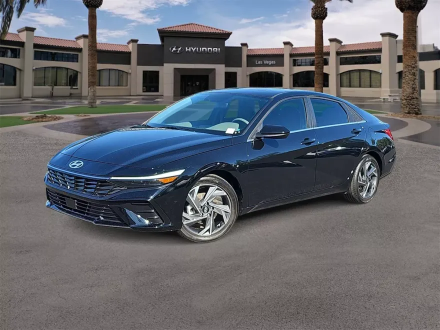 2024 Hyundai Elantra SEL Convenience photo 1