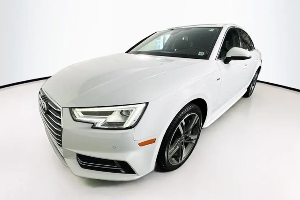 2018 Audi A4 Premium Plus photo 1