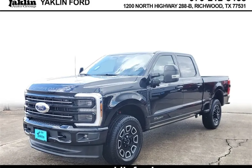 2025 Ford F-250 Platinum photo 1
