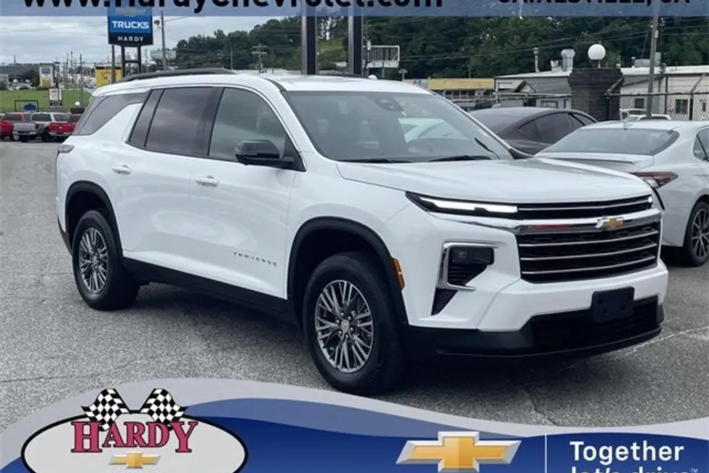 2024 Chevrolet Traverse photo 1