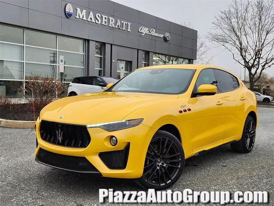 2023 Maserati Levante Trofeo photo 1