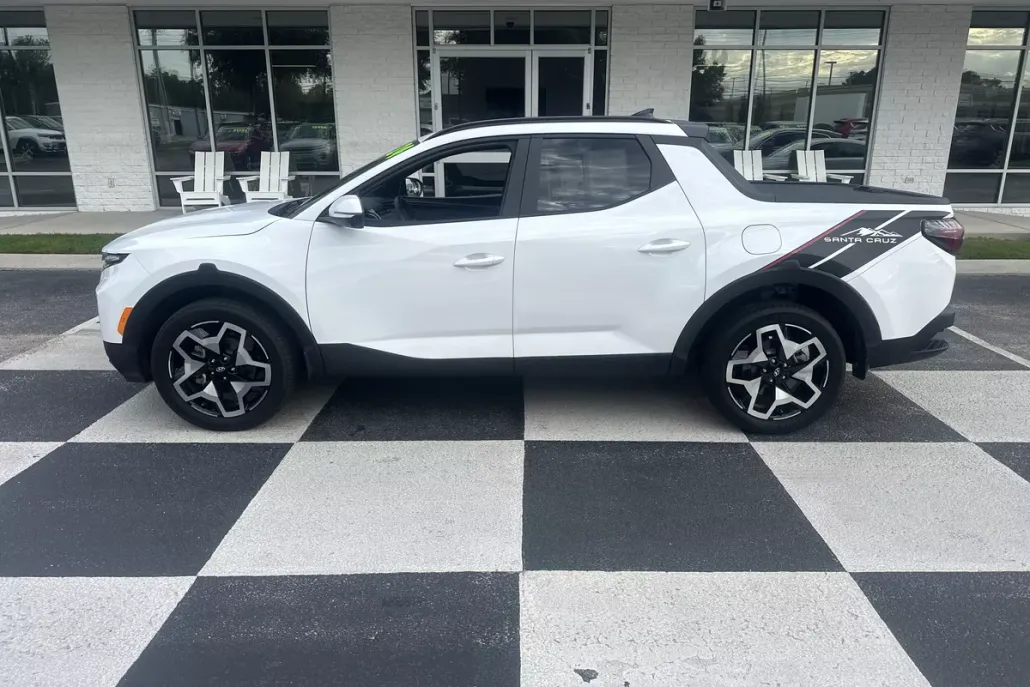 2024 Hyundai Santa Cruz Limited photo 1