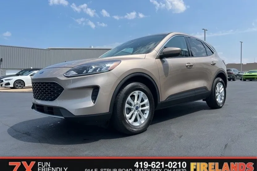 2020 Ford Escape SE photo 1