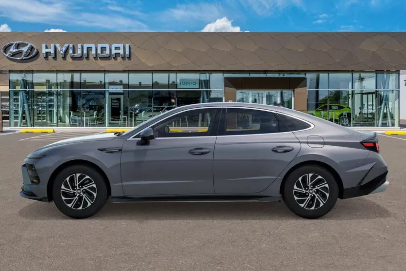 2026 Hyundai Sonata Hybrid Blue photo 1